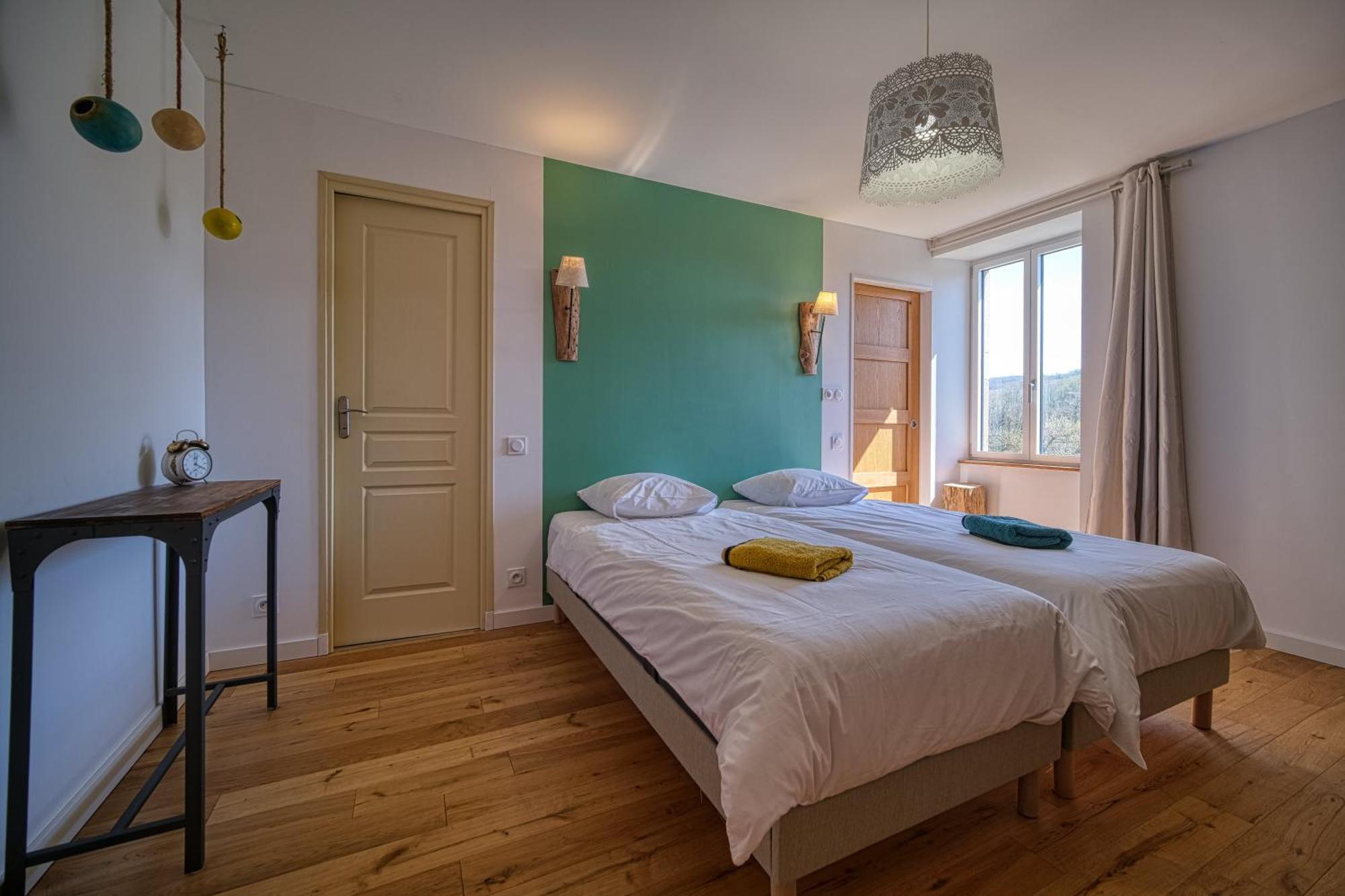 Maison Michonieres - Gite 3 Etoiles - 8 Personnes Miribel  المظهر الخارجي الصورة